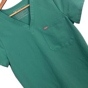FIGS Women XS Green Catarina FION Scrub Top Medical Nurse Doctor Uniform Stretch